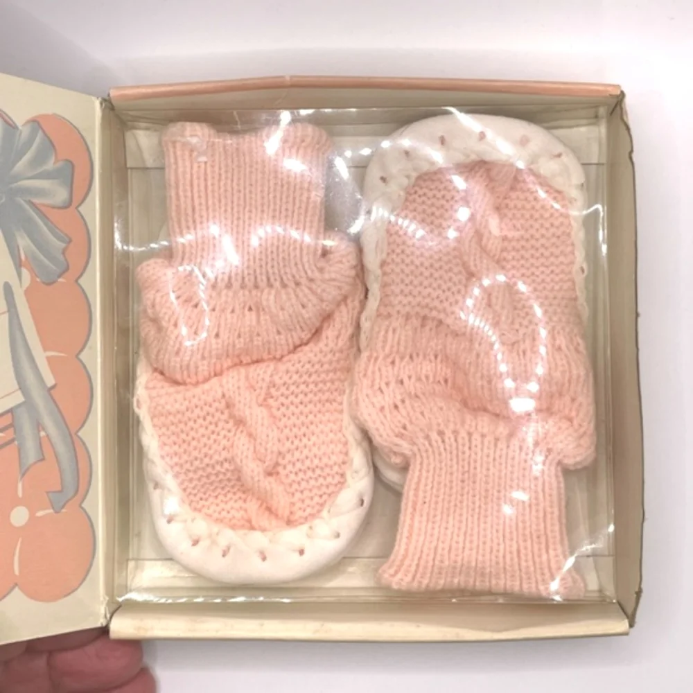 Baby Ripons Vintage NIB Pink Knit Baby Booties Size Medium